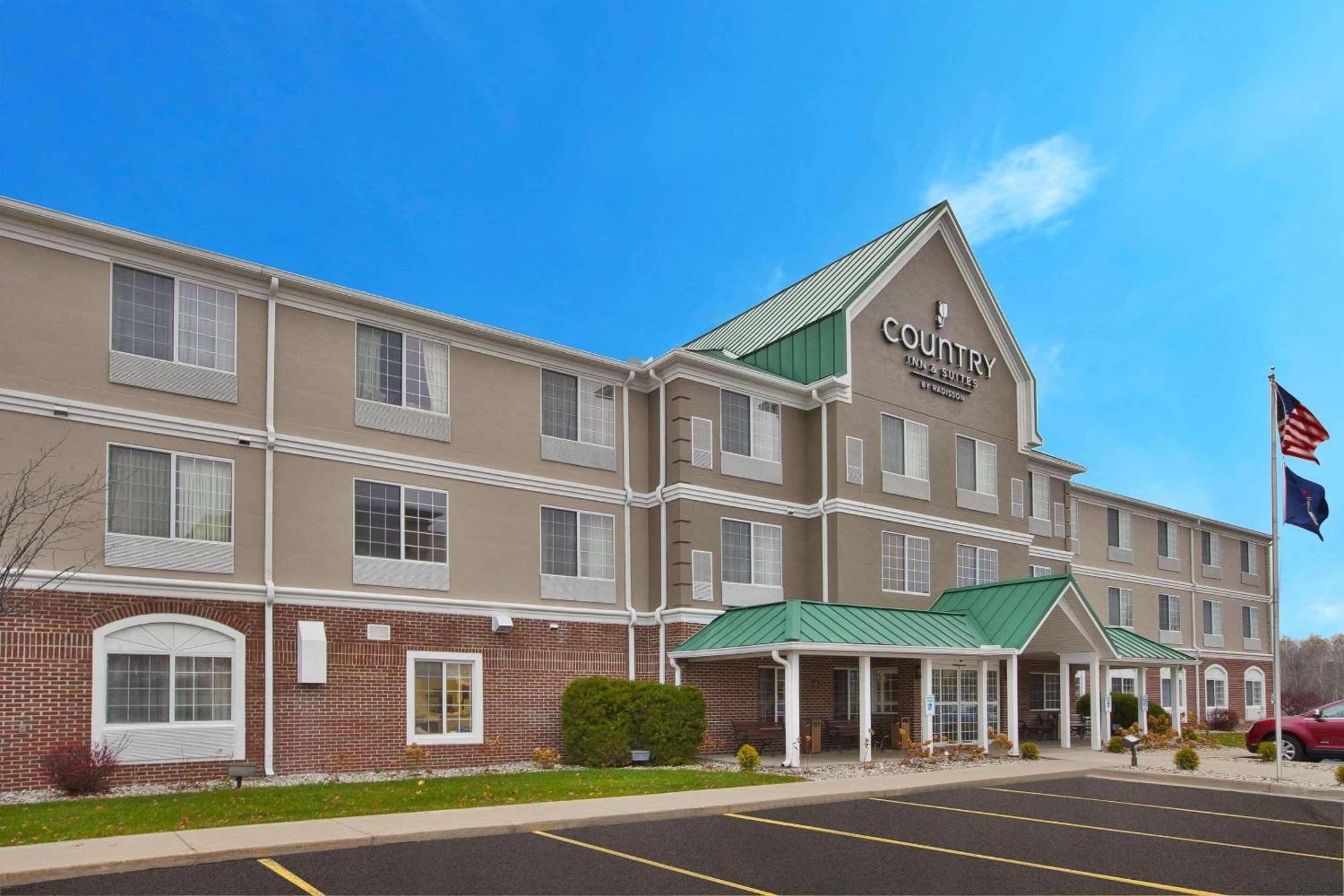 Country Inn & Suites By Radisson, Big Rapids, Mi Eksteriør billede