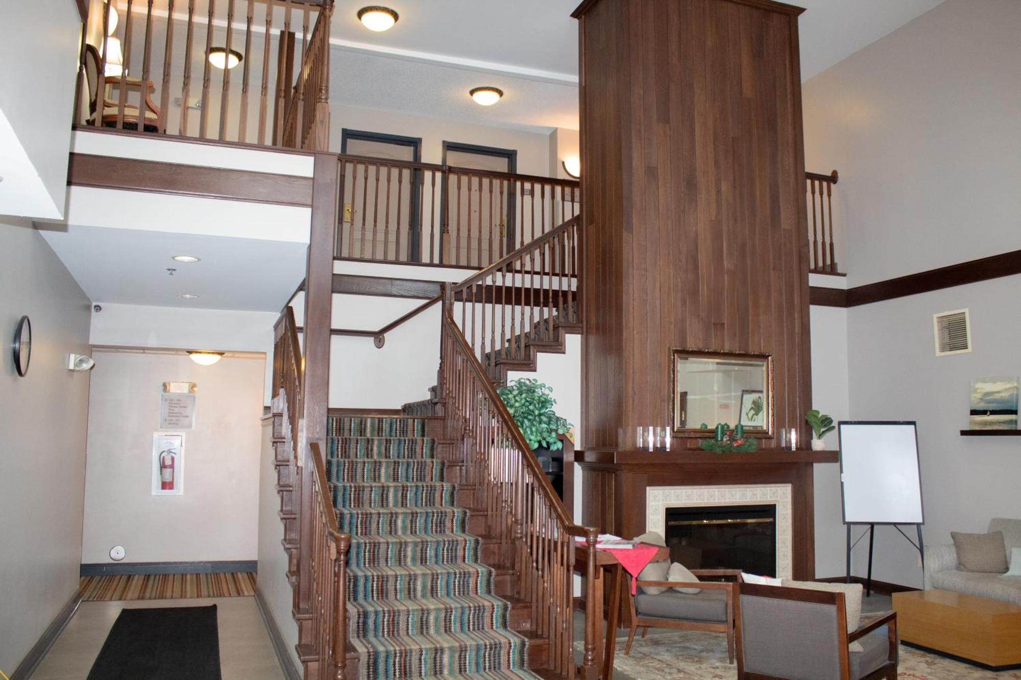 Country Inn & Suites By Radisson, Big Rapids, Mi Eksteriør billede